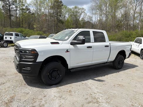 New 2026 RAM 2500 Tradesman AWD/4WD image 3