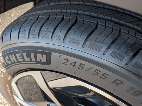 New 2026 Chevrolet Equinox EV LT image 12