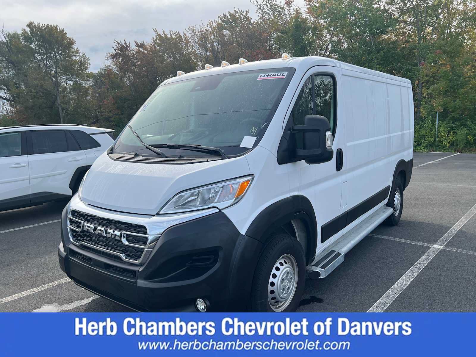 Used 2025 RAM ProMaster 2500 w/ U-Haul Equipment Group FWD image 1