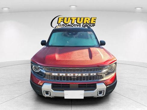 Used 2025 Ford Bronco Sport Badlands image 2