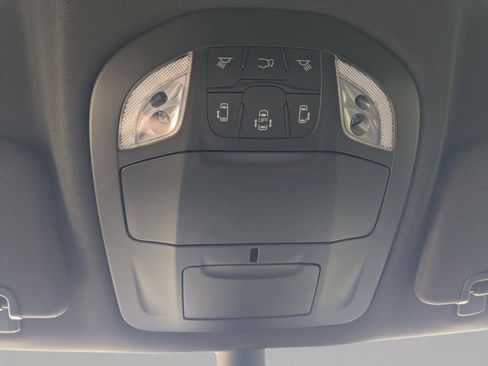 New 2026 Chrysler Voyager LX image 33