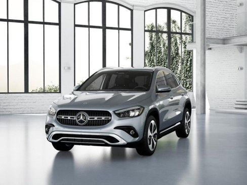 Used 2025 Mercedes-Benz GLA 250 image 40