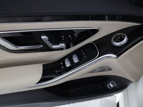 Used 2023 Mercedes-Benz S 580 4MATIC Sedan image 16