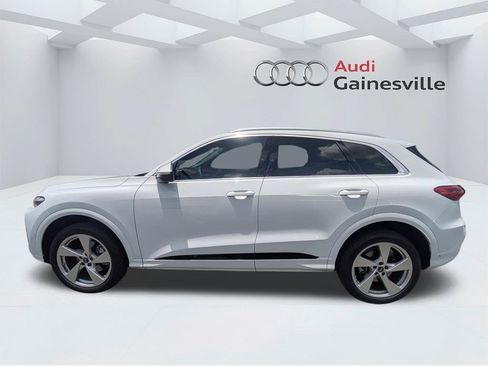 Used 2025 Audi Q5 Premium w/ Premium Plus AWD/4WD image 8