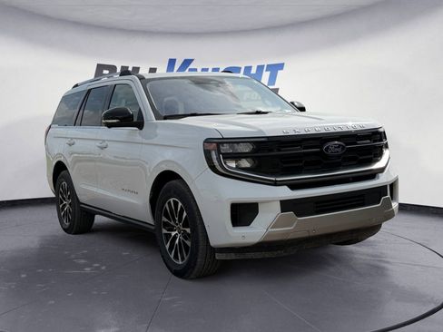 Certified 2025 Ford Expedition Platinum AWD/4WD image 7