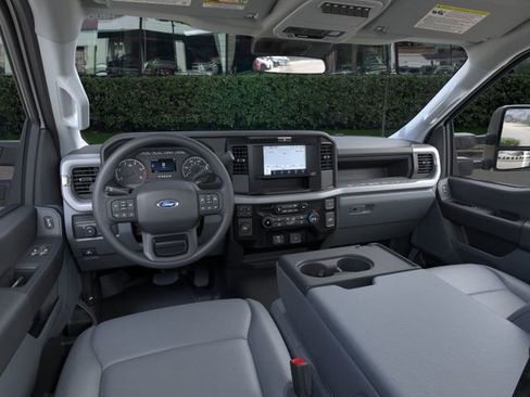 New 2025 Ford F550 2WD Regular Cab Super Duty image 9