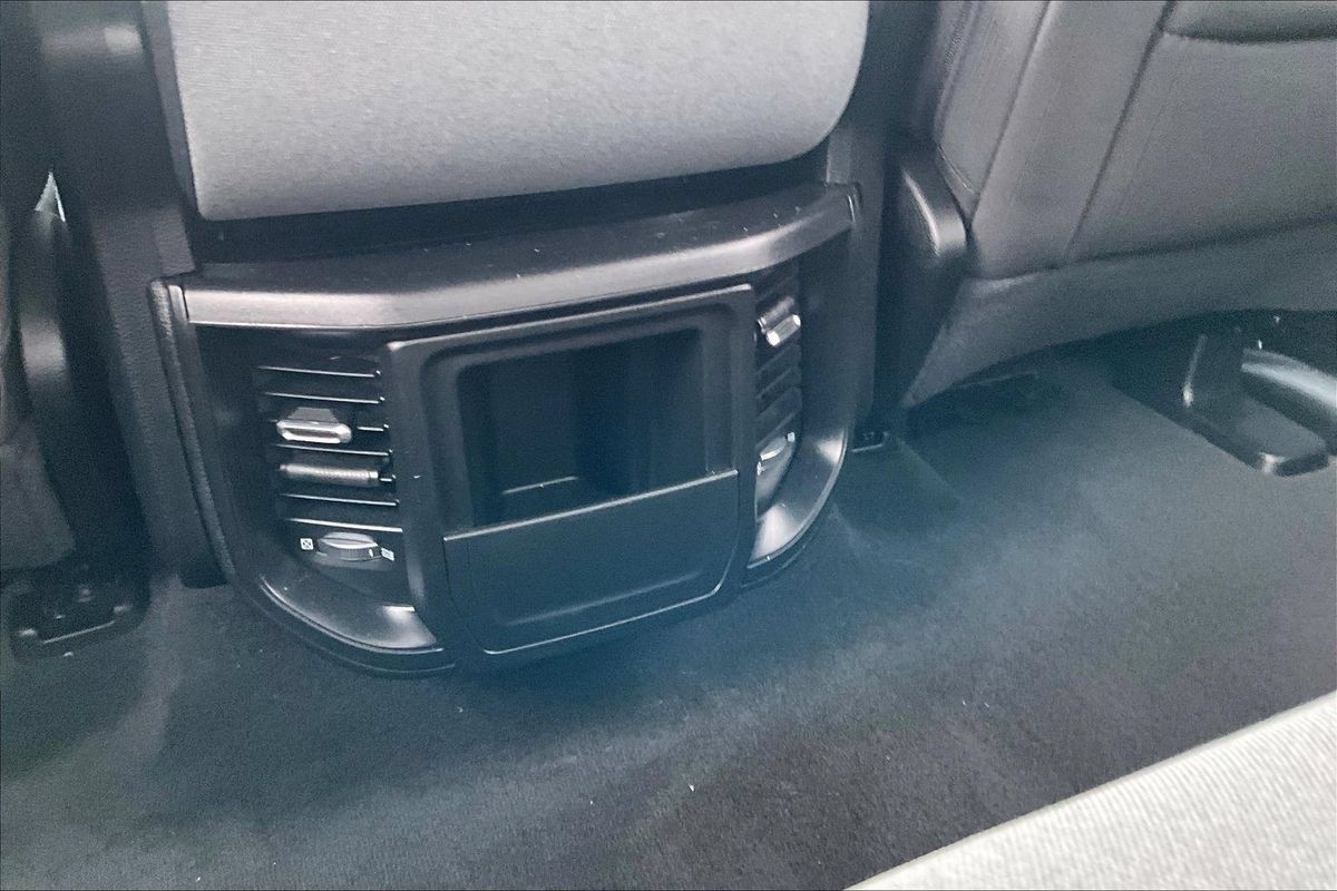 Used 2021 RAM 1500 Big Horn AWD/4WD image 36