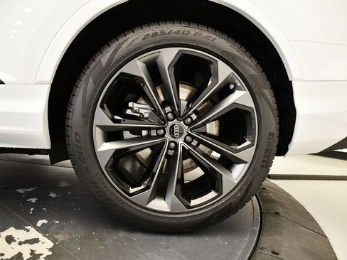 Used 2026 Audi Q7 3.0T Premium Plus w/ Premium Plus Package AWD/4WD image 14