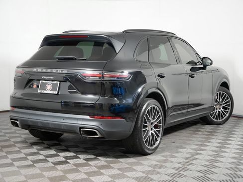 Certified 2023 Porsche Cayenne AWD/4WD image 7