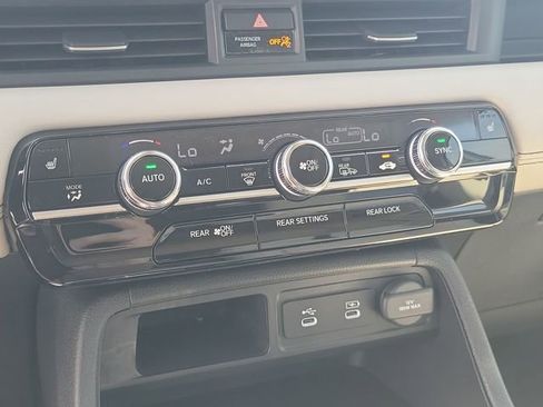 New 2026 Honda Pilot Touring image 24