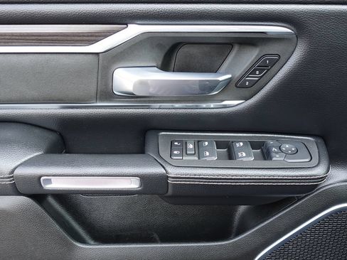 Used 2025 RAM 1500 Laramie w/ Sport Appearance Package AWD/4WD image 8