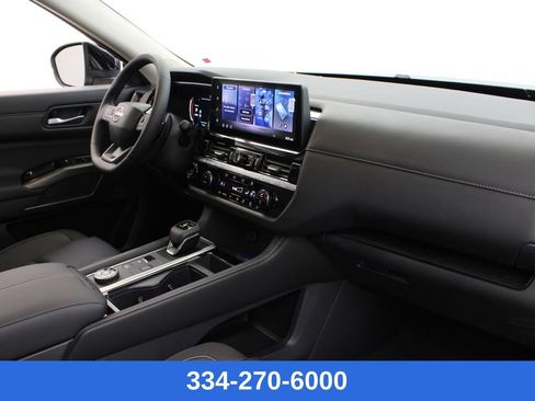 New 2026 Nissan Pathfinder SL image 23