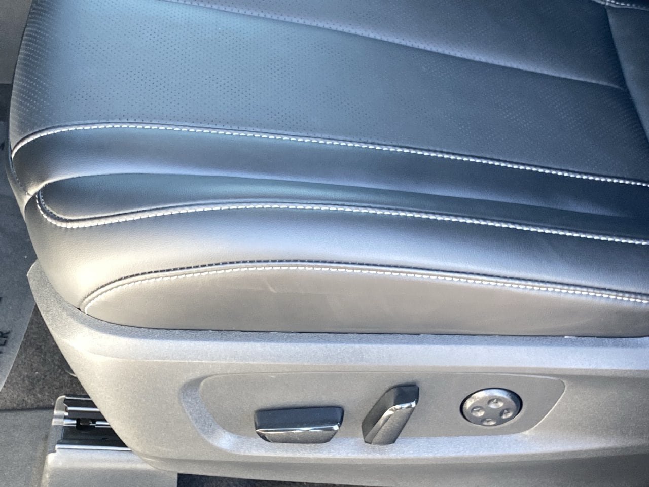 Certified 2027 INFINITI QX60 Luxe w/ Cargo Package FWD image 30