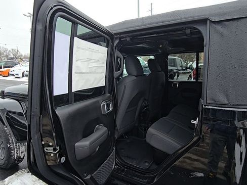 New 2026 Jeep Gladiator Sport AWD/4WD image 16