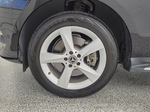 Used 2019 Mercedes-Benz GLE 400 4MATIC image 6