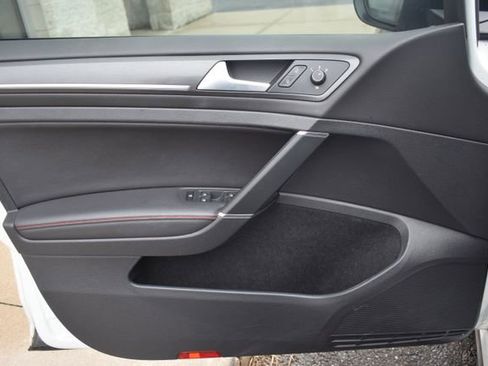 Used 2018 Volkswagen GTI SE w/ SE Leather Package FWD image 17