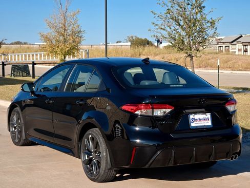 Used 2025 Toyota Corolla SE FWD image 5