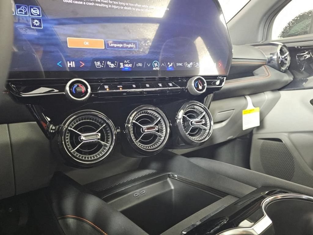 New 2026 Chevrolet Blazer EV SS w/ LPO, Blackout Package AWD/4WD image 29