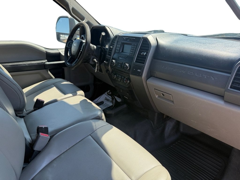 Used 2017 Ford F350 XL w/ Power Equipment Group AWD/4WD image 9