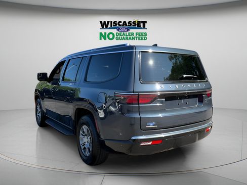 Used 2023 Jeep Wagoneer 4WD image 28