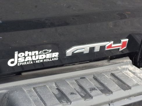 Used 2022 GMC Canyon AT4 image 30