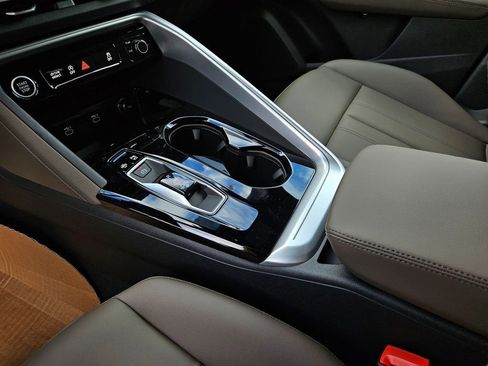 New 2025 Audi Q5 Premium image 14