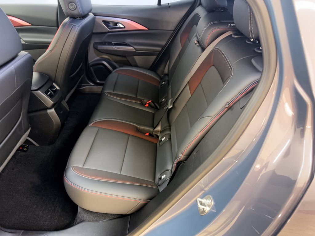 Used 2024 Chevrolet Equinox EV RS w/ Active Safety Package 3 FWD image 25