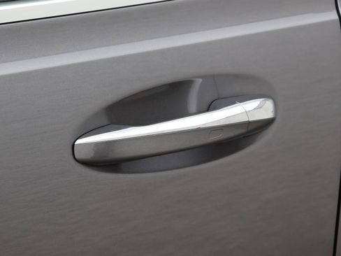 New 2025 Mercedes-Benz GLB 250 image 26