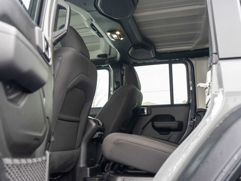 Used 2023 Jeep Wrangler Unlimited w/ Cold Weather Group image 25