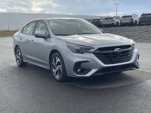 Certified 2025 Subaru Legacy Limited AWD/4WD image 3