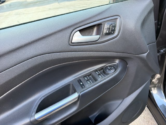 Used 2017 Ford Escape Titanium AWD/4WD image 13