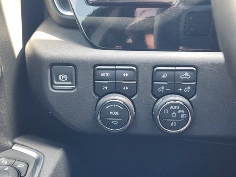 Used 2025 Chevrolet Silverado 2500 LT w/ Trail Boss Package AWD/4WD image 23