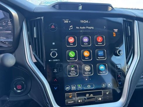 Used 2025 Subaru Outback Limited image 11