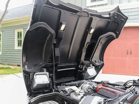 Used 1996 Chevrolet Corvette Convertible RWD image 32