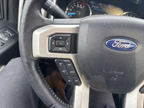 Used 2019 Ford F150 Lariat w/ Equipment Group 502A Luxury image 23