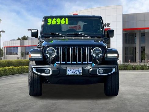 Used 2023 Jeep Wrangler Unlimited Sahara AWD/4WD image 11
