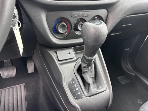 Used 2022 RAM ProMaster City Tradesman w/ Window Group 05 FWD image 17