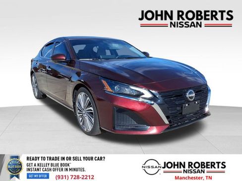 Used 2023 Nissan Altima 2.5 SL image 1