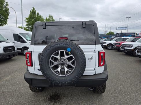 New 2025 Ford Bronco Badlands image 6