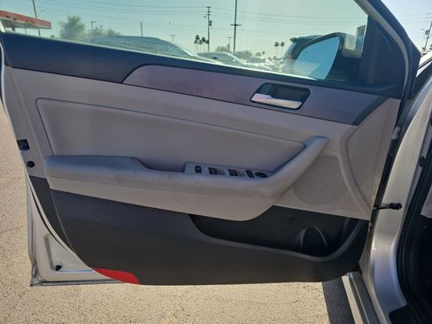 Used 2018 Hyundai Sonata SEL FWD image 11