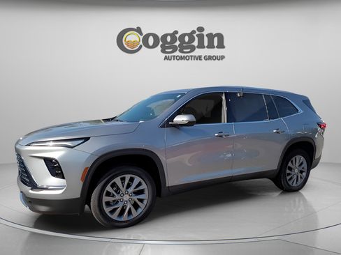 New 2025 Buick Enclave Preferred w/ Power Package image 3