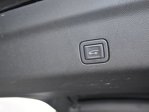 Used 2024 GMC Yukon AT4 w/ AT4 Premium Package AWD/4WD image 24