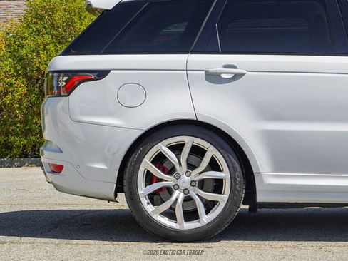 Used 2022 Land Rover Range Rover Sport SVR AWD/4WD image 10
