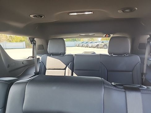 Used 2025 Chevrolet Tahoe LT image 12