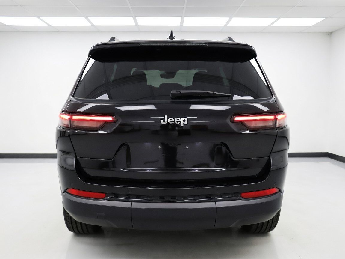 Used 2024 Jeep Grand Cherokee L Laredo AWD/4WD image 5