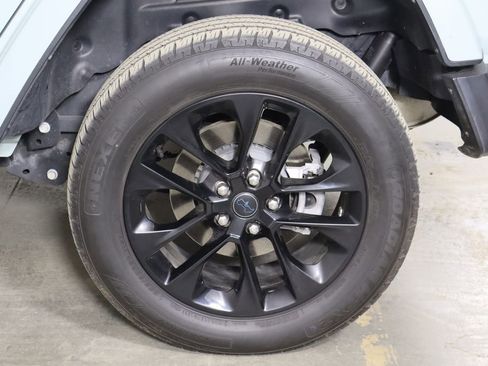 Used 2024 Jeep Wrangler Unlimited Sahara AWD/4WD image 40