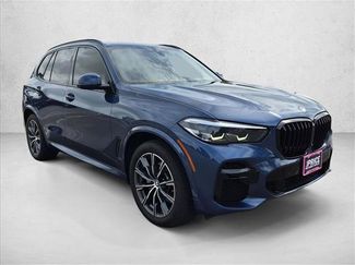 Used 2022 BMW X5 xDrive40i w/ M Sport Package AWD/4WD video 3