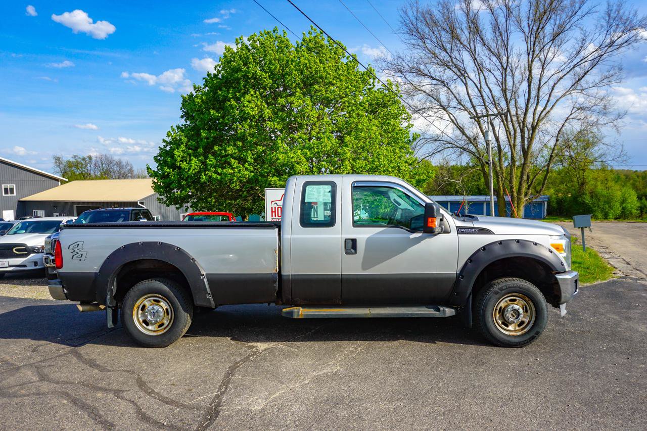 Used 2012 Ford F250 XL w/ PWR Equipment Group AWD/4WD image 2
