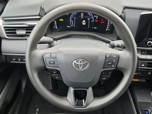 Used 2026 Toyota Camry LE FWD image 15