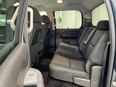 Used 2012 Chevrolet Silverado 2500 LT w/ Interior Plus Package AWD/4WD image 21